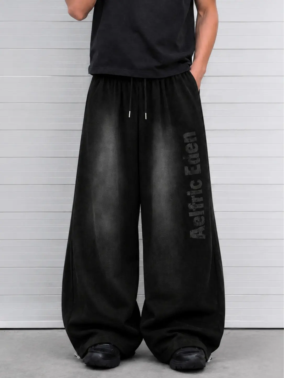 AELFRIC EDEN Gradient Washed Balloon Sweatpants, Unisex Aesthetic Pleated Streetwear Bottoms with a Vintage Vibe & Adjustable Drawstrings, Menswear, Elastic, Baggy Sweatpants, All Season, Gradient Graphic, Fabric, Distressed, Print, Soft, Baggy Fit, Sweat
