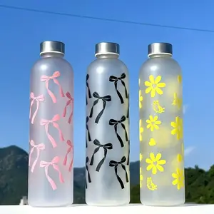1000ML matte bow outdoor sports drink bottle with textured edges and butterfly pattern, essential for outdoor travel, perfect giftRAIMENTRY