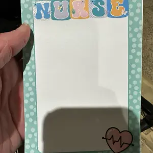 Polka dot border nurse notepad