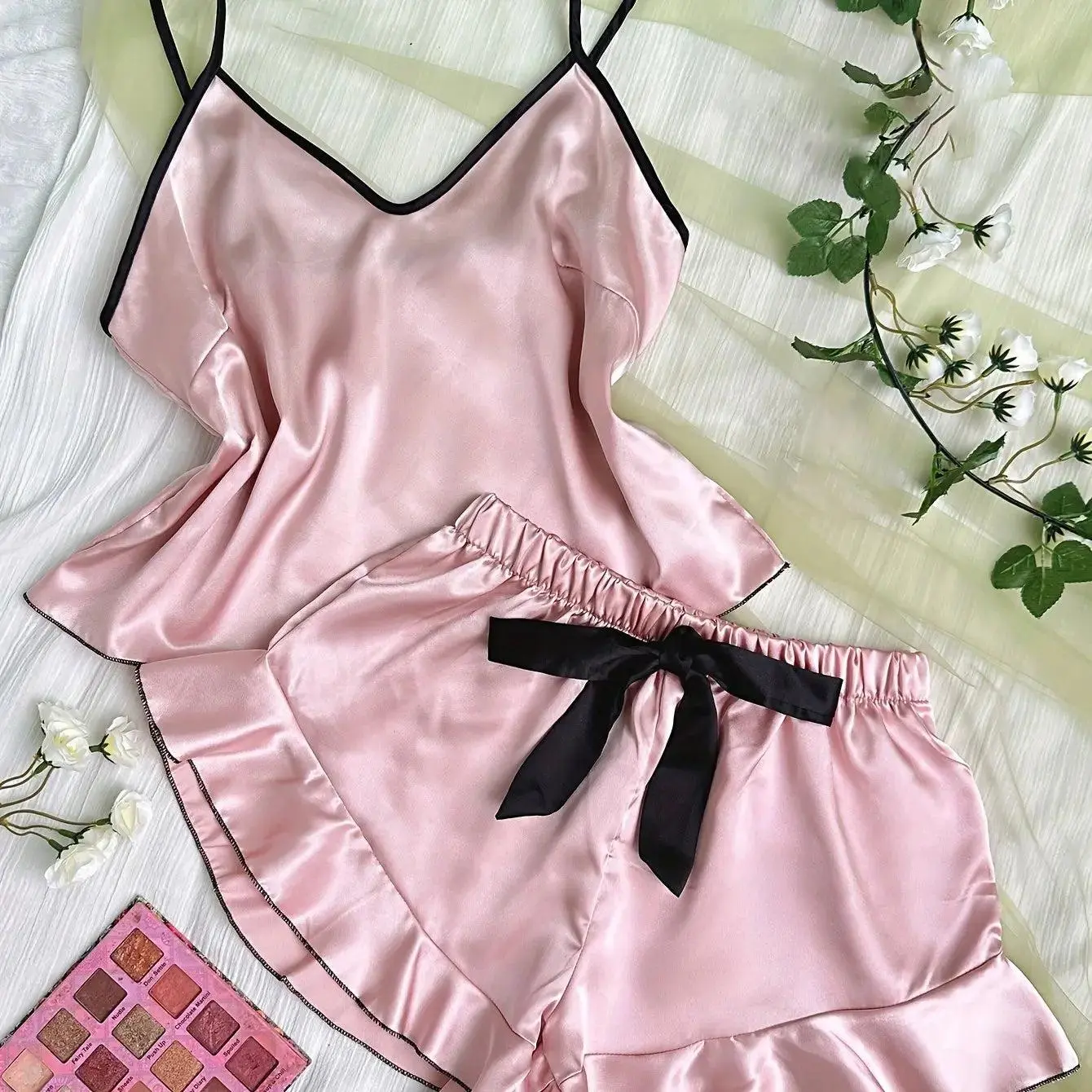 Women's Smooth Satin Pajamas V-Neck T-Shirt with Spaghetti Strap Ruffled Edges Bow Shorts Simple Breathable Pajama Set Sling Home Clothing
