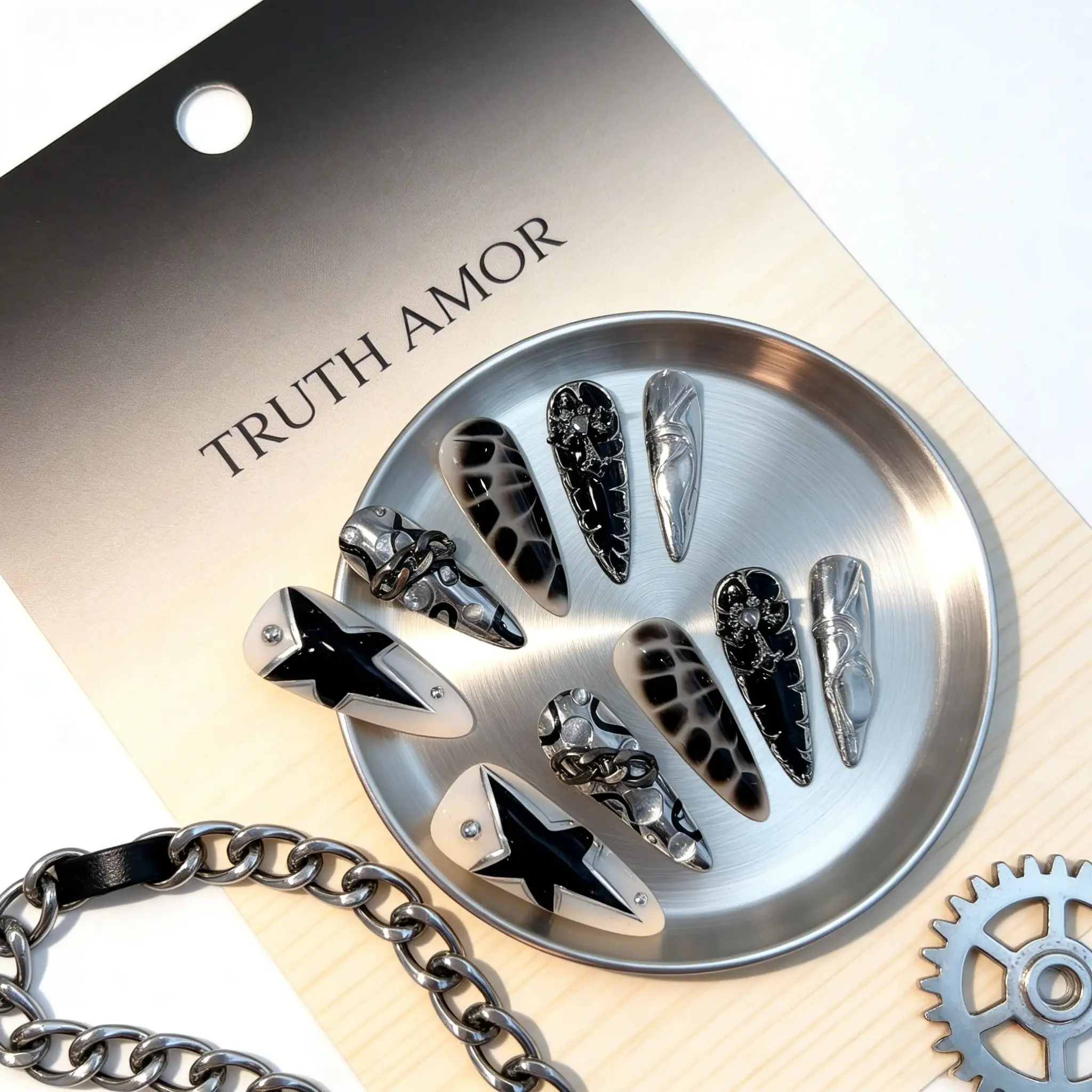 1Set, TRUTH AMOR Y2K Star Press On Nails,10Pcs Long Stiletto Shape, Cream Base With Smoke Gradient, 3D Star Chain Cross Silver Metal Ornaments, Easy Wear For Street Gothic Styling, ViralY2KNail, TrendyPunkManicure, PortableNailDecoration