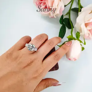 [Sunny Jewel] 5 Carat Lab Grown Moissanite Ring, Crystal Clear, D Color VVS Clarity, Inlaid with S925 Silver. Shiny Fashion Jewelry for Women, Ideal for Wedding, Engagement, Birthday, Party, Festival, Date and Daily Matching