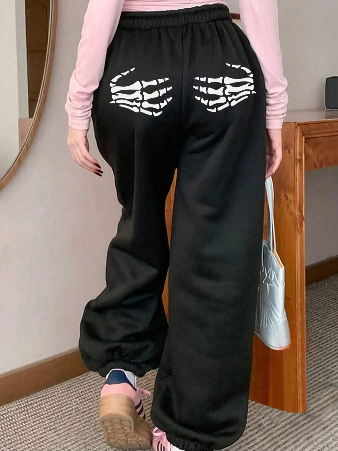Women's Drawstring Cuffed Joggers Pants, Elastic Waistband Design, Skull Hand Print, Casual All-Season Wear, Comfortable & Stylish