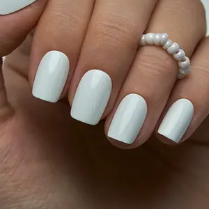 Curvlife medium squoval Nail Art Press On Nails solid white glossy shiny for winter 2 Week Wear