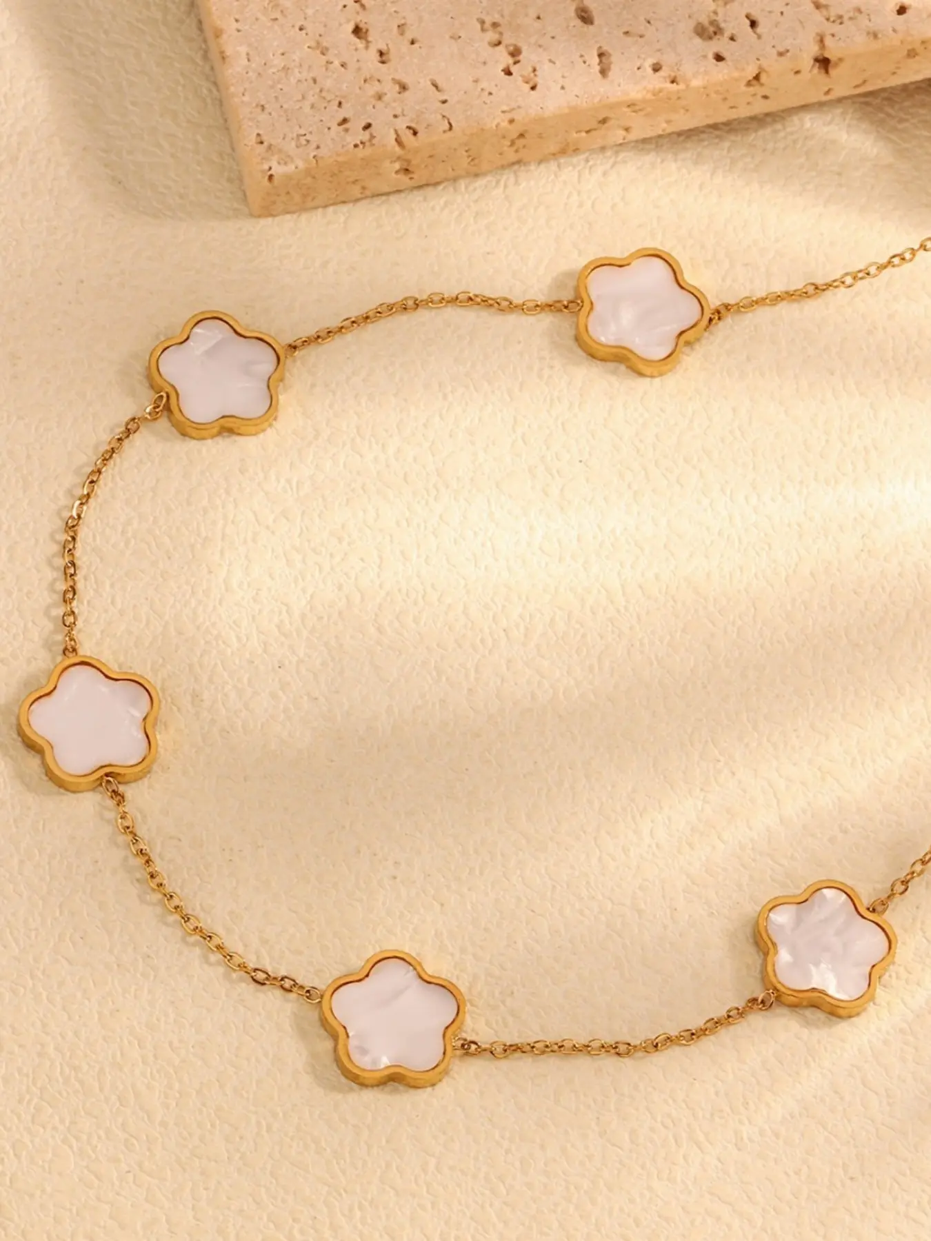 Women's Stainless Steel Chain Necklace, Five-Leaf Clover Design, Multicolor Lucky Grass Jewelry, Everyday Wear Jewelry, Casual Wear Fashionable Jewelry Accessories for Women, Friendship Necklace