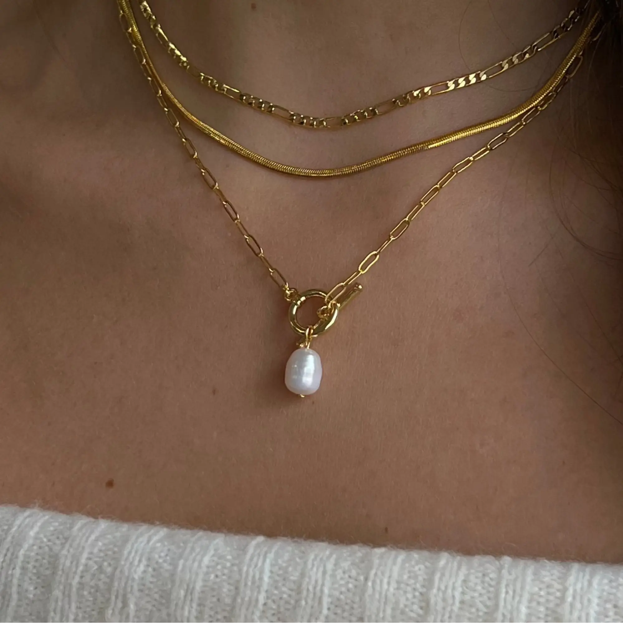 EVRY JEWELS Gold or Silver Plated Women's Pearl Link Necklace