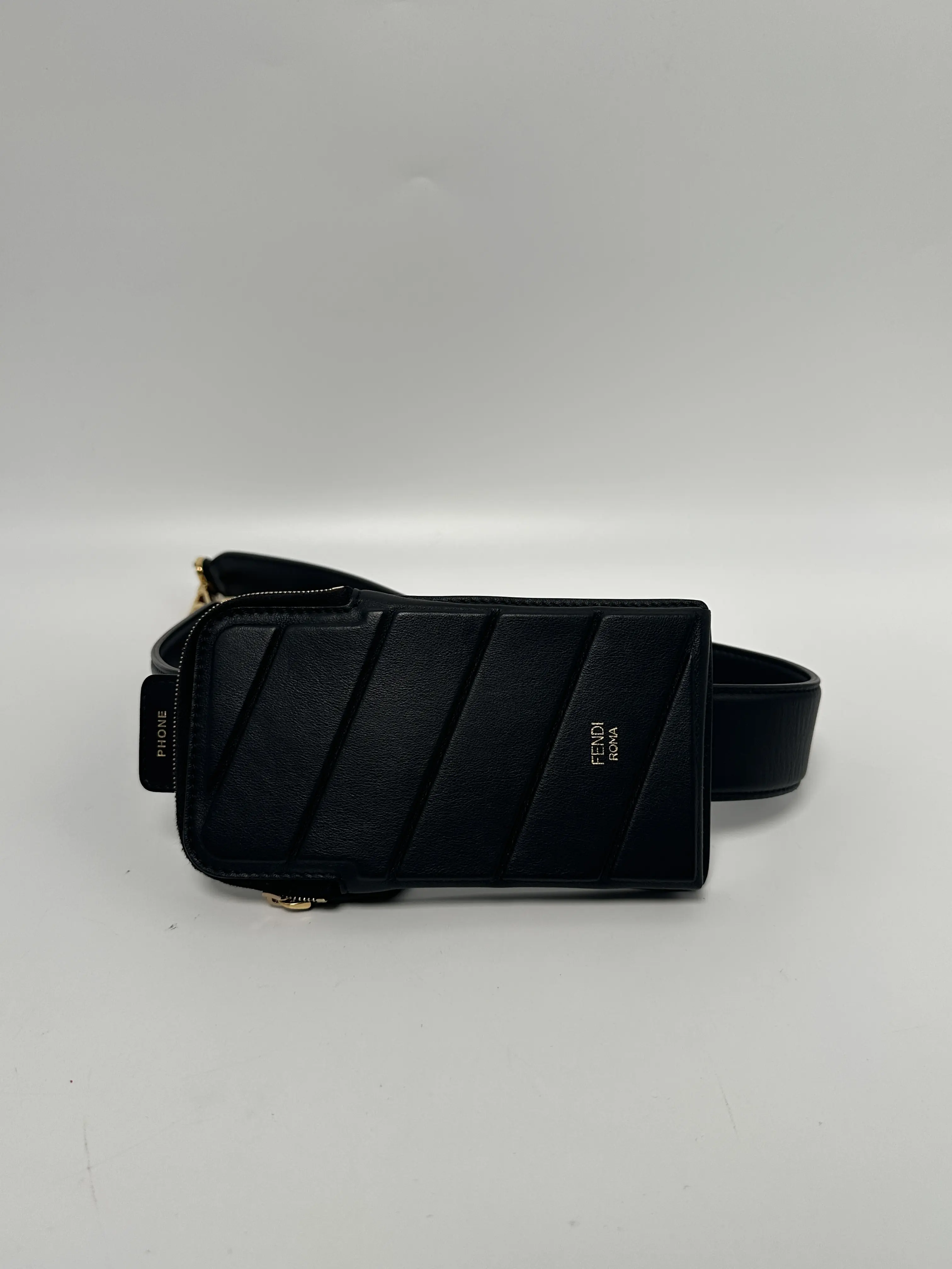 Pre-owned FENDI leather Belt Bags Phone Pouch Belt Bag JX302FD