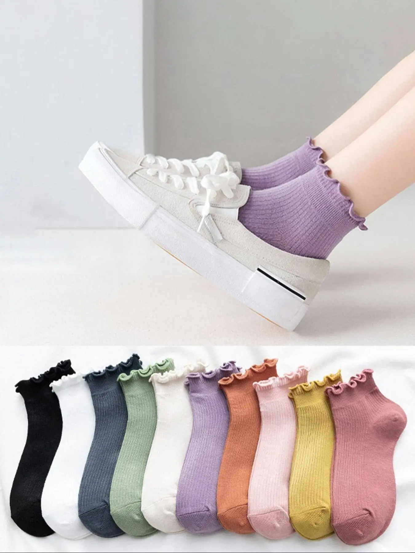 Random Women's Solid Lettuce Trim Crew Socks, Lady Casual Moisture Wicking Plain Ankle Socks, Soft Comfy Breathable Socks for All Seasons Daily Wear, Casual Stylish Socks