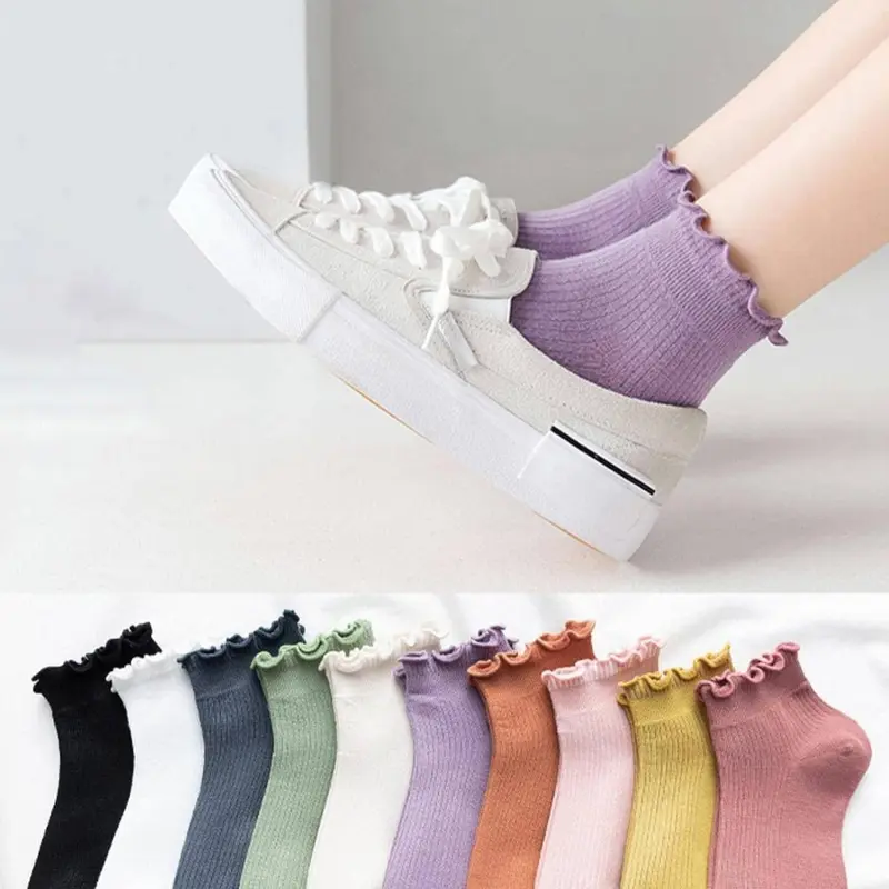 Random Women's Solid Lettuce Trim Crew Socks, Lady Casual Moisture Wicking Plain Ankle Socks, Soft Comfy Breathable Socks for All Seasons Daily Wear, Casual Stylish Socks