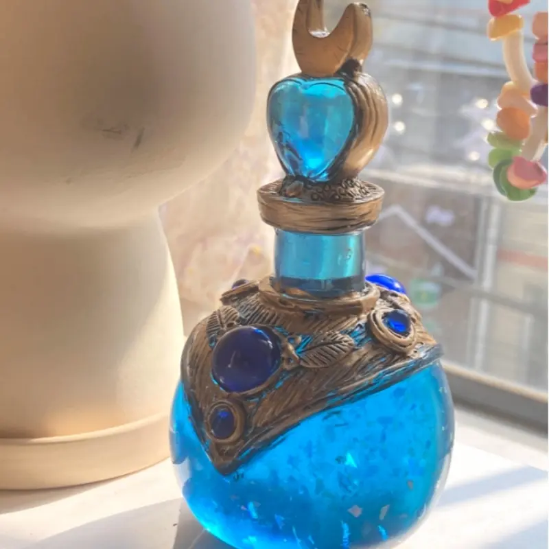 Magic Potions Bottle Decoration, 1 Count Resin Craft Ornament Collectible Figurine, Home Decor for Living Room Bedroom, Gift for Friend & Family, Organiser, Resin Sculptures, Resin Figurine Statue, Resin Figure, Decorative Home Ornament