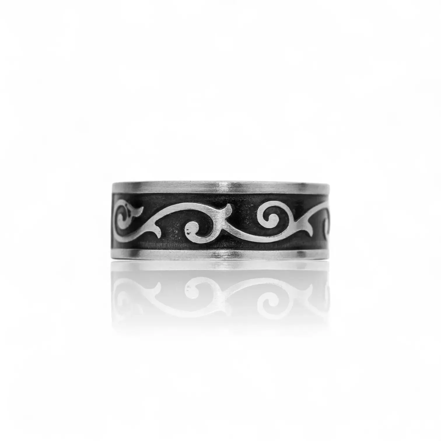 Ride the Wave - Handcrafted Stainless Steel Geometric Spoon Ring Ride the Wave - Handcrafted Stainless Steel Geometric Spoon Ring