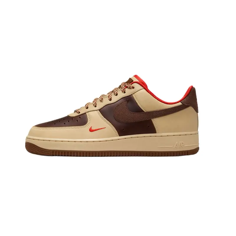 NIKE Air Force 1 '07 Low Men's Classic Leather Sneaker in Light British Tan, Athletic Style with Round Toe and Laces for Casual Wear, Shoe, Sports Shoes, Closed