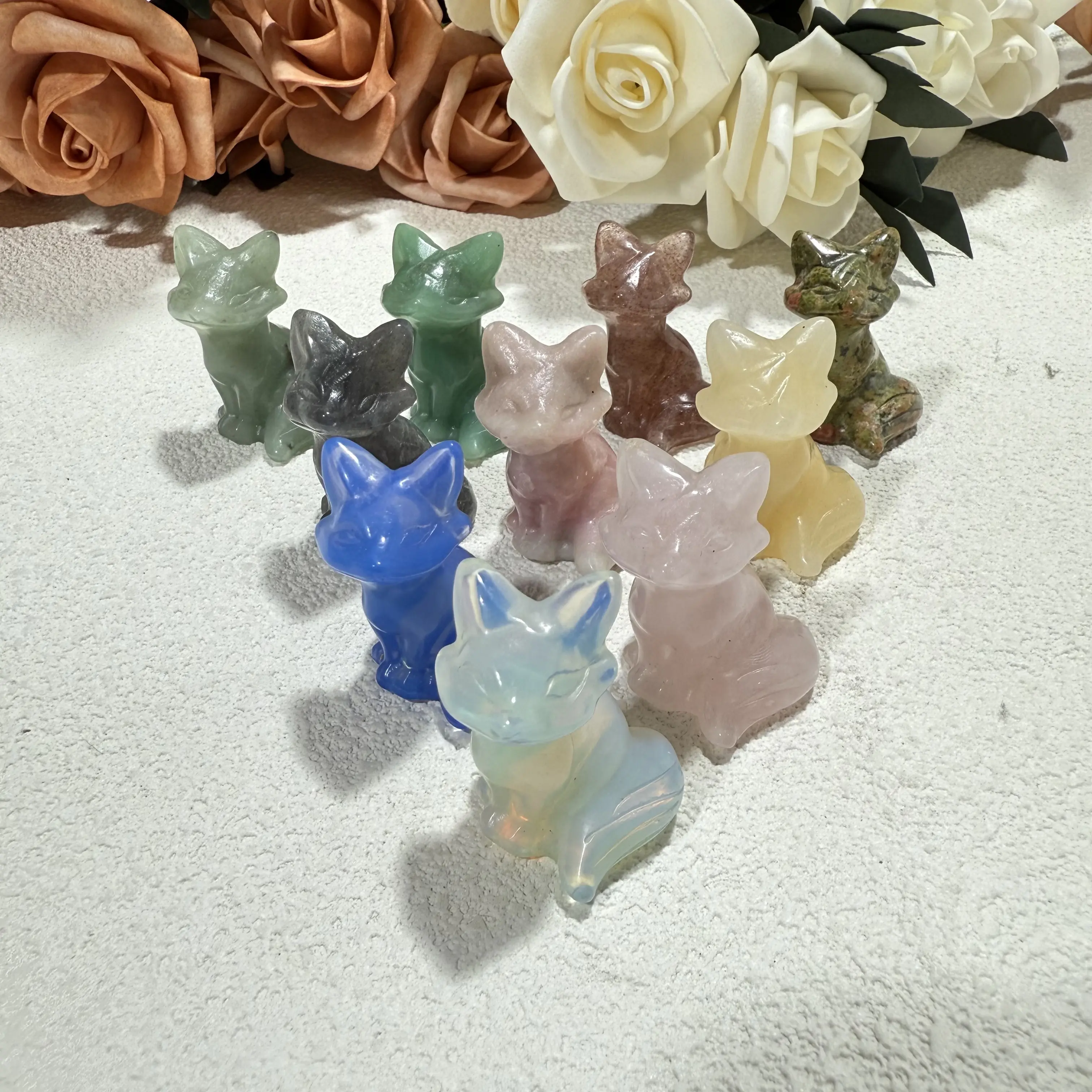 Igcrystal Natural Exquisite Natural Crystal Fox Statue - 1.5 Inches Hand-Carved Rose Quartz/Obsidian And Other Crystal Carvings Labradorite Animal Statue Gift This Mini Fox Statue Is A Great Gift For Women, And Also Suitable For Office And Home Decoration