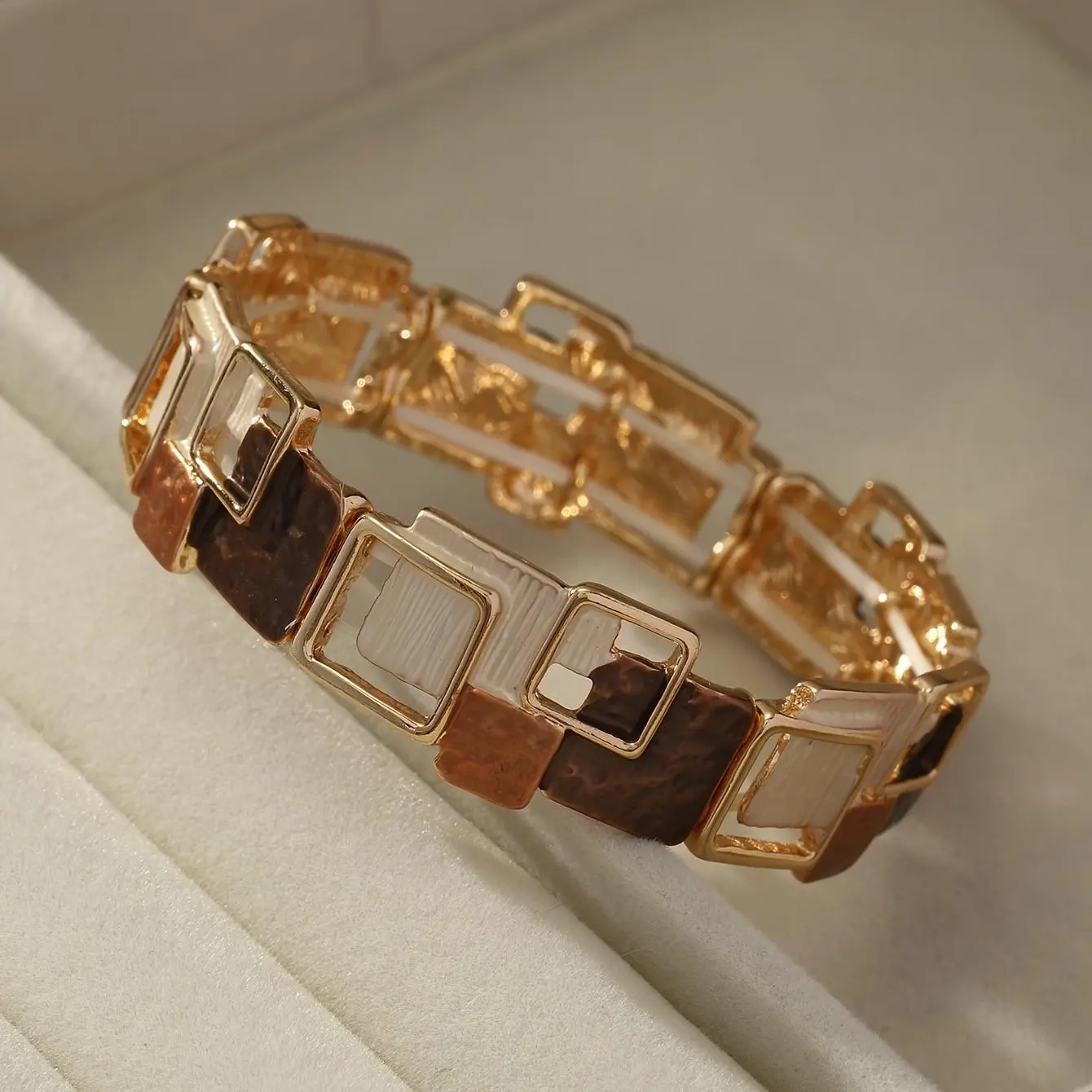 Female Golden-Tone Geometric Square Zinc Alloy Bangle - Enamel Finish, Retro Minimalist Design, Ideal for Daily Wear, Parties, Gifting, Party