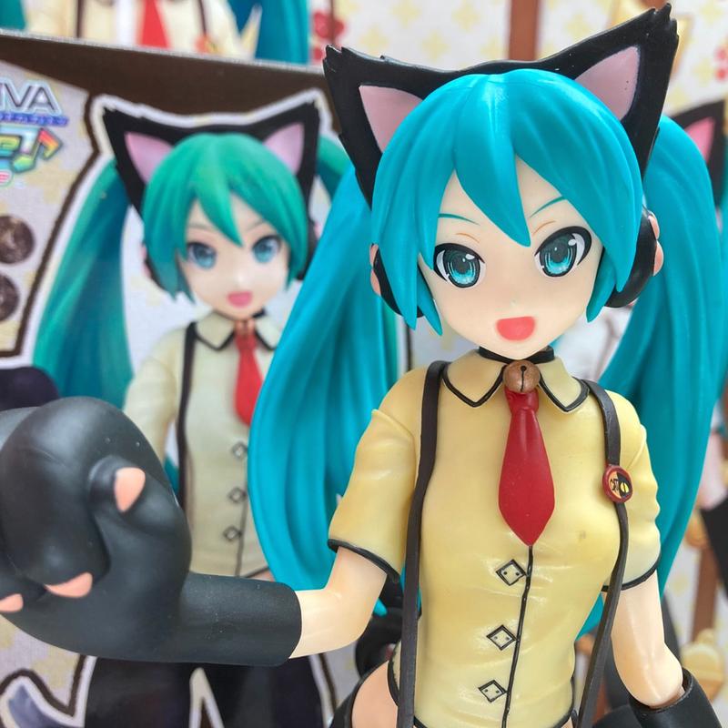 23cm SPM Series Hatsune Miku Project DIVA Kitty Cat Neko Girl Collectible Figurine Official PVC Anime Figure Table Ornament Fan Collection Holiday & Birthday Gifts