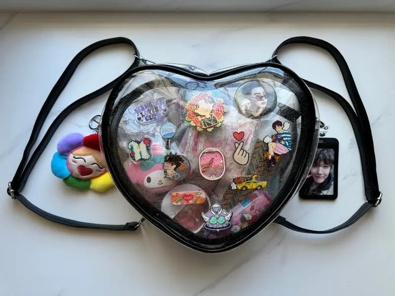 Black Heart Shaped Glitter Pin Bag Convertible Crossbody Backpack Stadium KPop Concert Approved Clear Bag Purse
