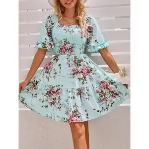 [Plus Size Floral Shirred Dress] Plus Size Floral Print Shirred Dress, Casual Square Neck Short Sleeve Tiered Dress, Women's Plus Size Clothing Fit Womenswear