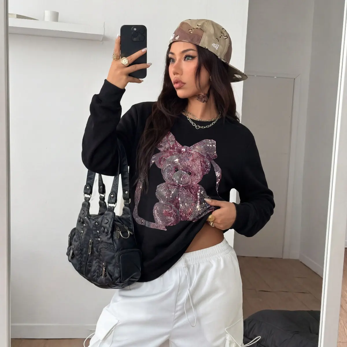 TCH - B Bear Hot Diamond Sweatshirt unisex