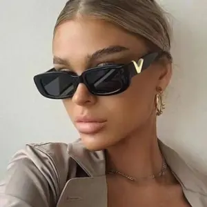 New V-shaped temple sunglasses stylish and simple square hip-hop glasses street photo sunscreen
