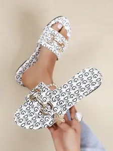 Women's Metal Chain Decorated Flat Summer Sandals, Casual Slip-On Beach Home Slippers, Outdoor Wear, Fashion Style for Summer Comfort