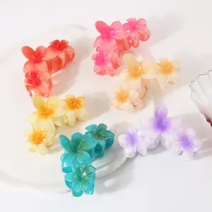 Céleste Flower hair clip