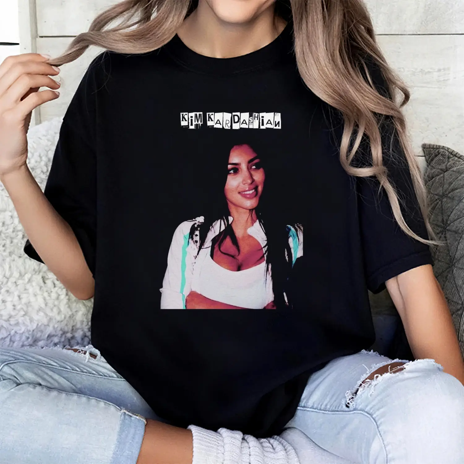 Kim Kardashian Apparel BRAND NEW Unisex T-Shirt HE16123