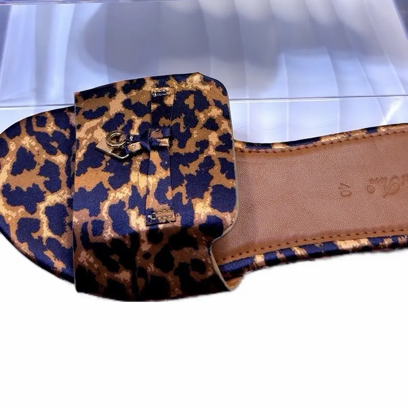 Women's leopard patent leather slide sandals
