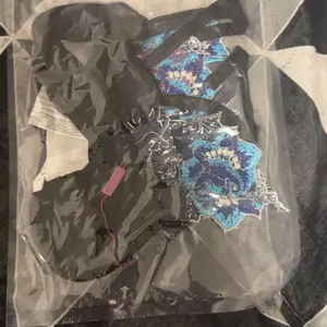 review image 0