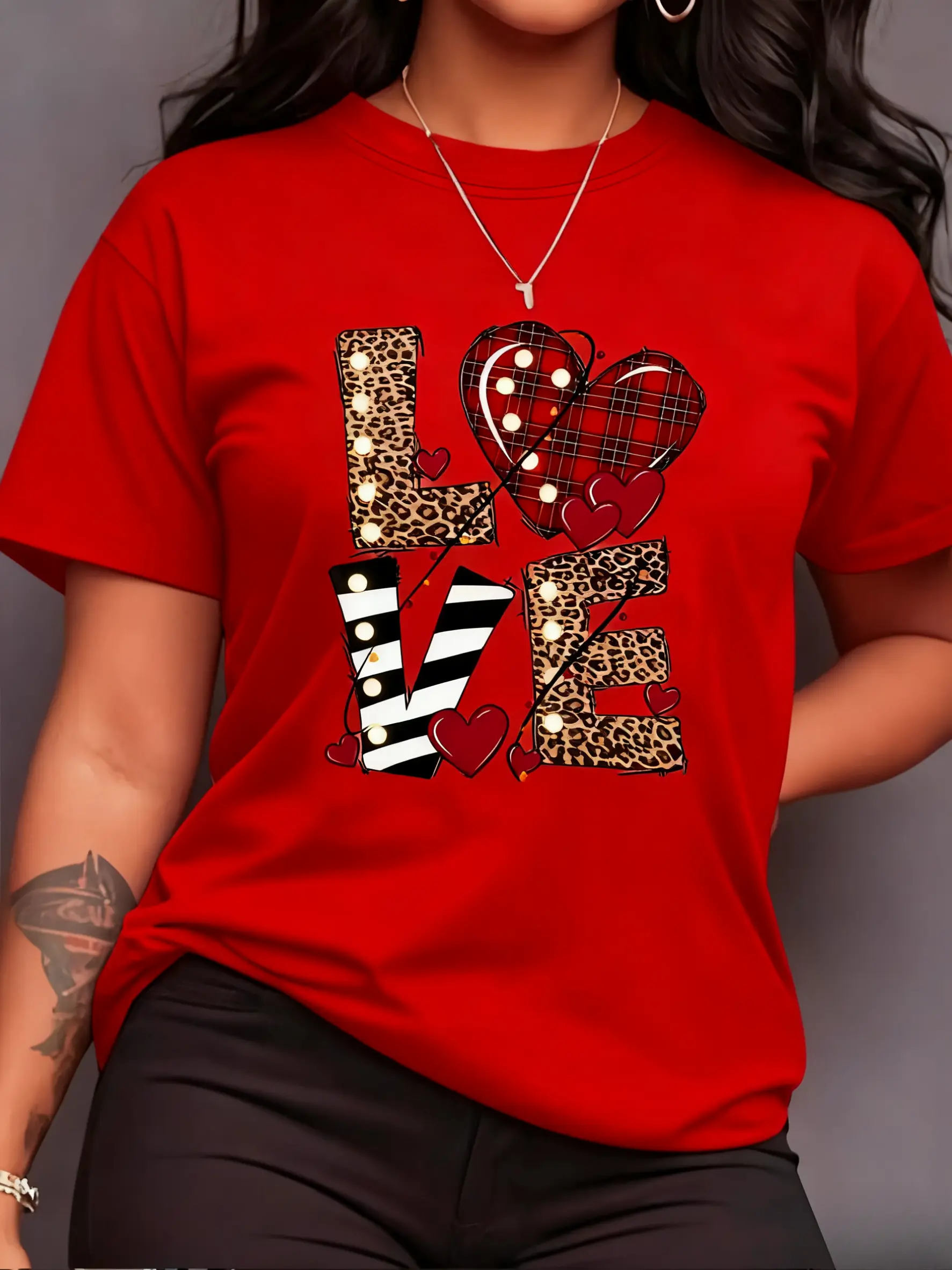LOVE heart pattern printed short-sleeve crew neck casual T-shirt