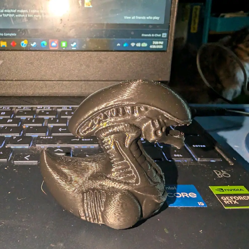 Xenomorph Duck - 3D Printed Alien Design, Unique Collectible Figure, Perfect for Fans of Sci-Fi and Horror