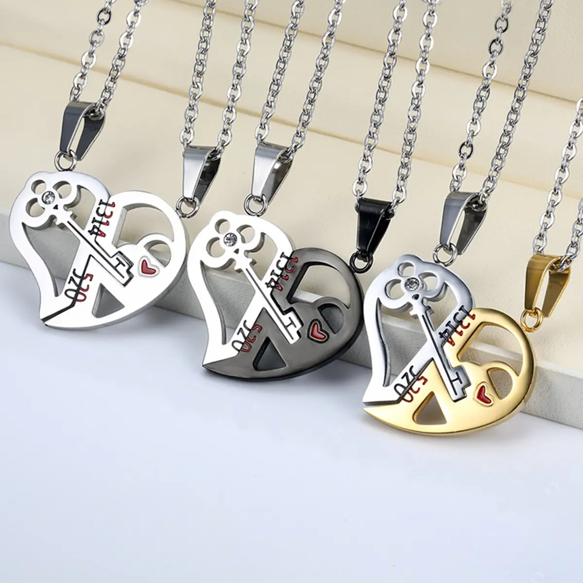 Unisex Non-Tarnish Stainless Steel Chain Necklace, 2-Hearts Key-Puzzle Pendant Romantic Accessory, Non Tarnish Jewelry for Women, 2-Hearts Chain Necklace Anniversary Gift Fashion Accessory, Chain Necklace Two Hearts