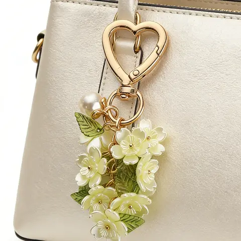 Romantic Heart-Shaped Cherry Keychain, Pink Enamel Cherry Blossom Pendant, Trendy Cute Keychain, Girly Keychain, Faux Pearl & Flower Clusters Bag Charm Keyring Accessory Valentine/Mother's Day