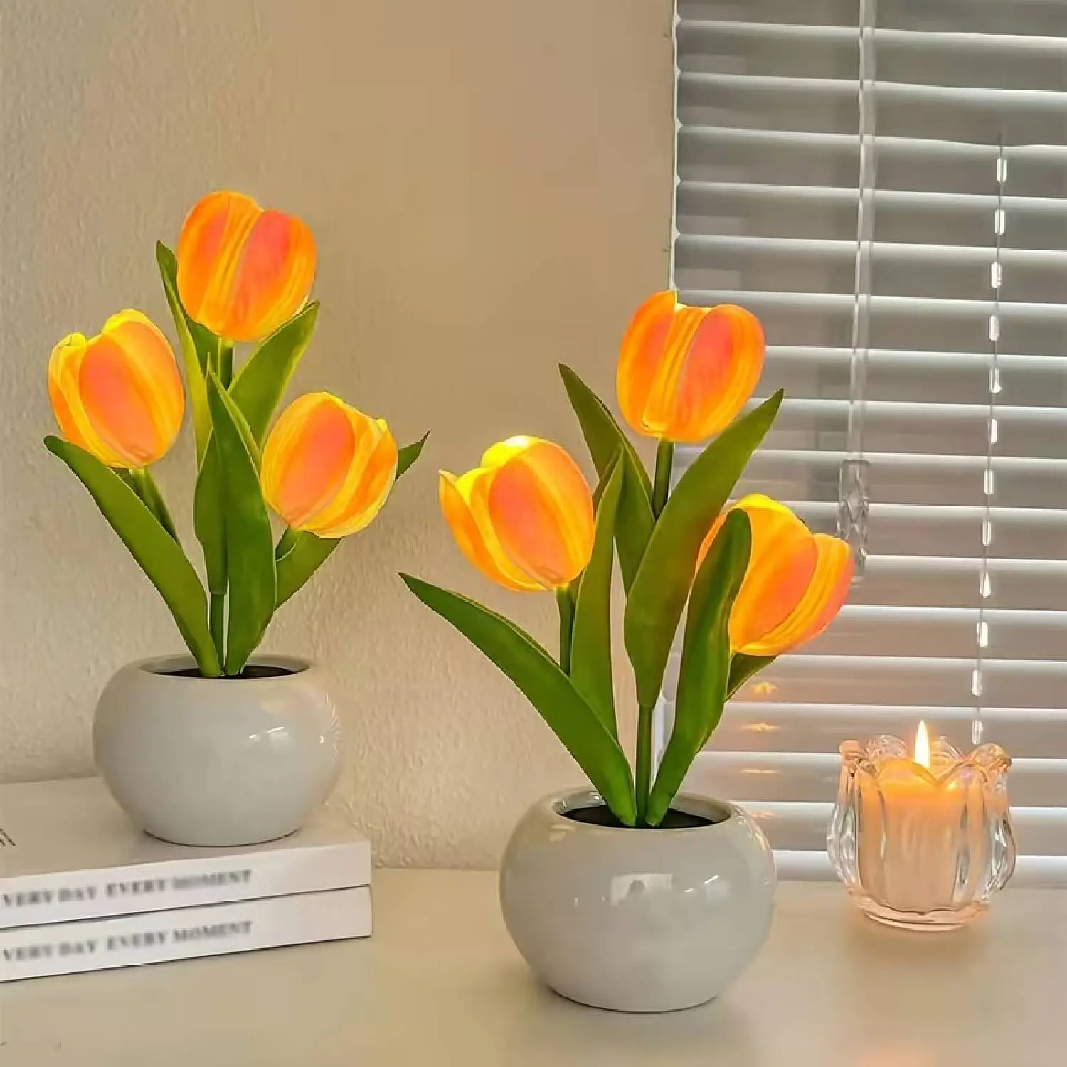 1pc LED Tulip Night Light, Simulated Tulip Table Lamp, Romantic Vase Decoration for Living Room, USB Powered, Suitable for Bedroom, Living Room, Office, Birthday, Festival and other Atmosphere Decorations