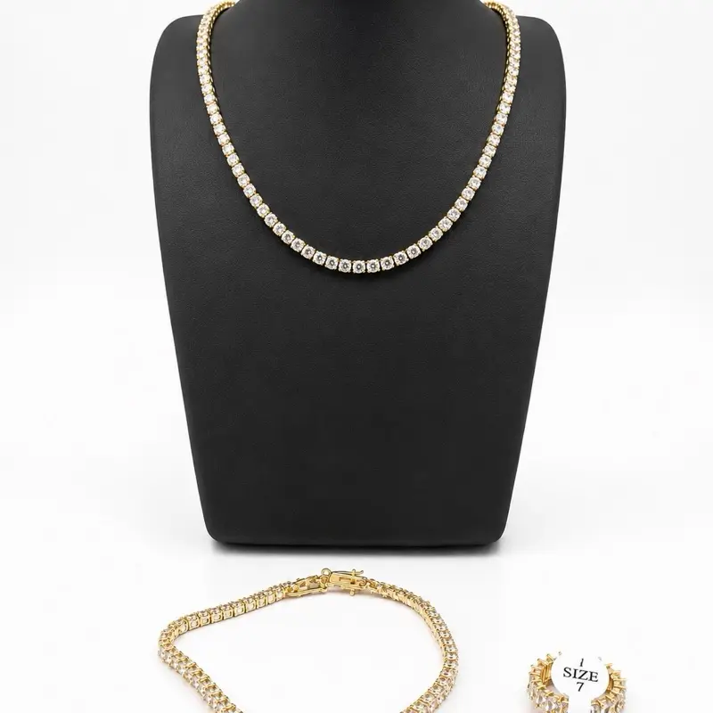 “Cadena estilo cubano en oro laminado 14K  Diseño elegante y resistente para uso diario. Brillo premium, look de lujo y excelente calidad  Unisex.”