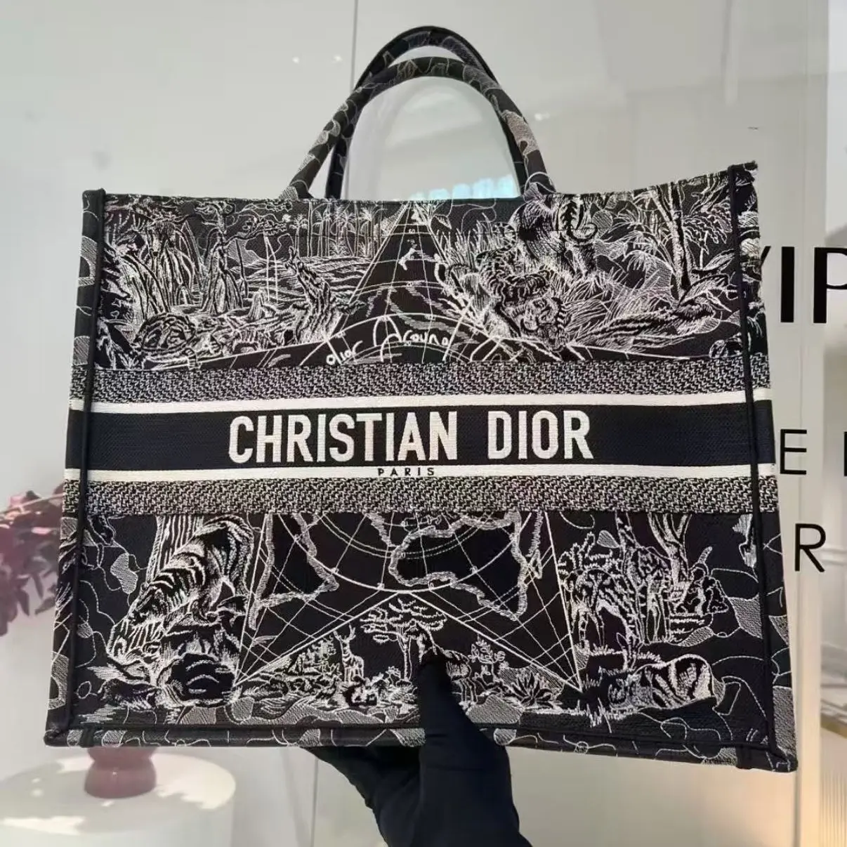 Pre-owned Dior tote bag