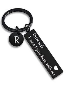 1pc Couple Car Safety Driving Keychain, 26-character personalized keychain - An excellent choice as a birthday gift. Multiple patterns are available, suitable for Christmas gifts, men's accessories, etc. Heart