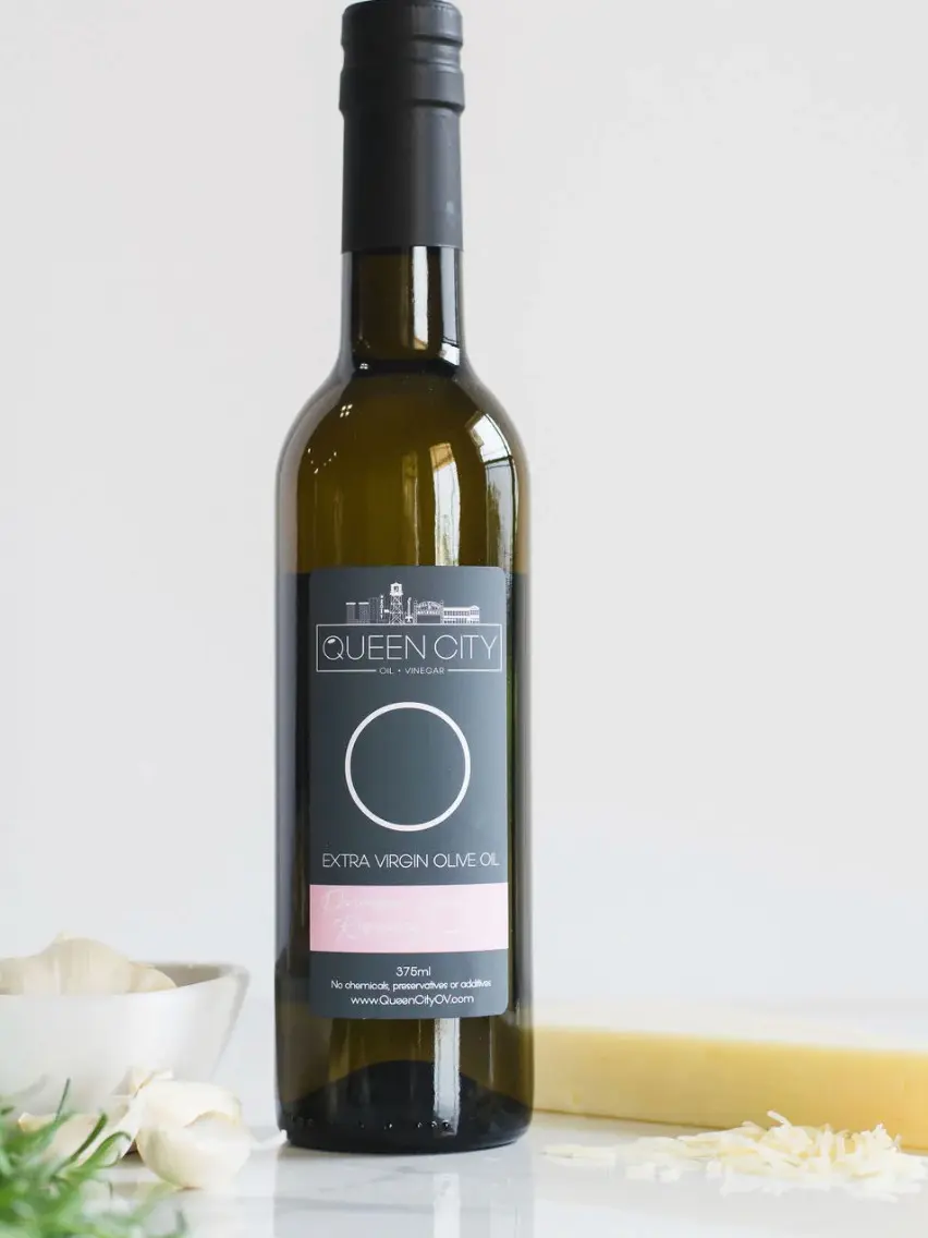 Queen City Parmesan Garlic Olive Oil - Bold Garlic Flavor for Marinades & Versatile Use in Dishes - Extra Virgin Olive Oil for Pasta Bread Seafood and Poultry - Perfect for Dipping Bread Pasta Rice Salad Dressing and Vegetables