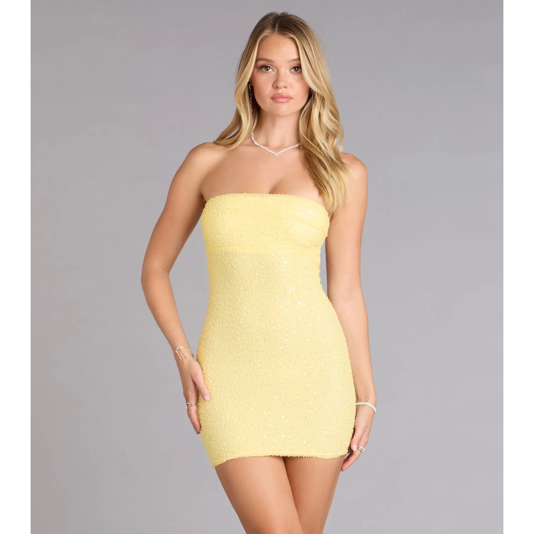 Sophie Open Back Bodycon Mini Dress - TikTok Shop Sophie Open Back Bodycon Mini Dress - TikTok Shop