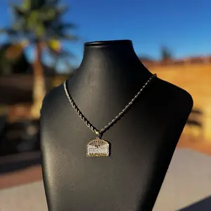 Mid Size Gold Plated The Last Supper in Pendant with a 24 Inch Rope Chain Elegant Necklace Jewelry