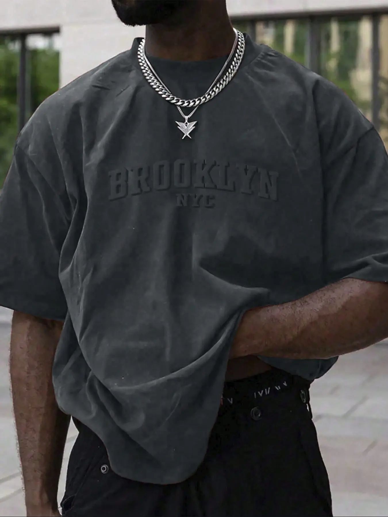 Men's Brooklyn Textured Graphic Print T-Shirt, Long, Simple Fashion Streetwear Tee, Multiple Colors Available, Casual Short Sleeve Top for Daily Wear