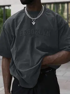 Men's Brooklyn Textured Graphic Print T-Shirt, Simple Fashion Fitted Long Streetwear Tee, Multiple Colors Available, Casual Short Sleeve Top for Daily Wear, Menswear