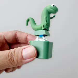 Lizard Sound Button Simulated Lizard Keychain with Unique Design and Sound Function, Fun Gift for Friends