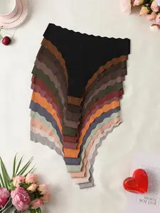 Women's Solid Color Scallop Trim Nylon Thong, Casual Fitted Feminine Soft Comfy Breathable Seamless Panty for Daily Wear, Everyday Women's Underwear for All Seasons