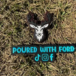 Two toned deer/buck car Freshener | deer hunting | deer | car freshie | car freshener for men | for the guys | manly | car scents |