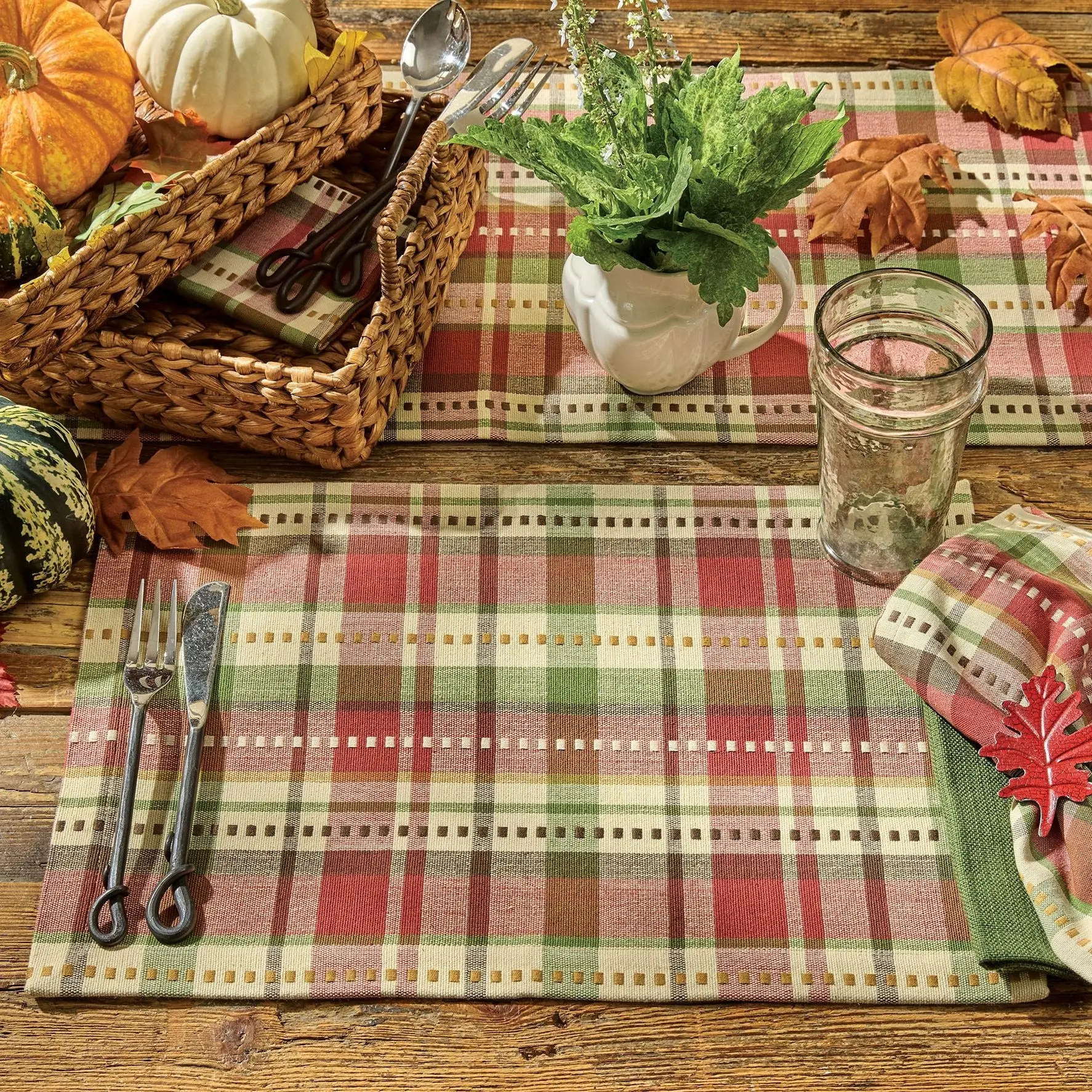 Applefield Rectangle Plaid Cinnabar Placemats - Classic Tableware Set with Practical Function for Holiday Theme Dining