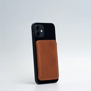 Leather Wallet compatible with MagSafe - The Minimalist