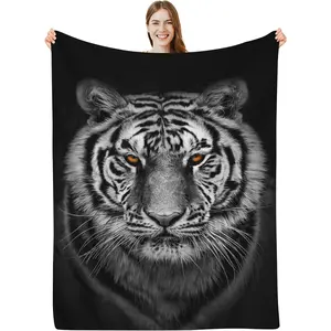 Tiger Blanket White Tiger Face Animal Print on Black Throw Blankets for Kids Adults, Tigers Decor Tiger Gifts for Women Men, Fluffy Fleece Flannel Soft Cozy Blanket Bedding