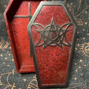 Coffin trinket box