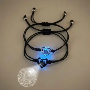 Luminous Hollow Heart Projection Couple Bracelet 2 Hand-woven Bracelets That Say I Love You In 100 Languages