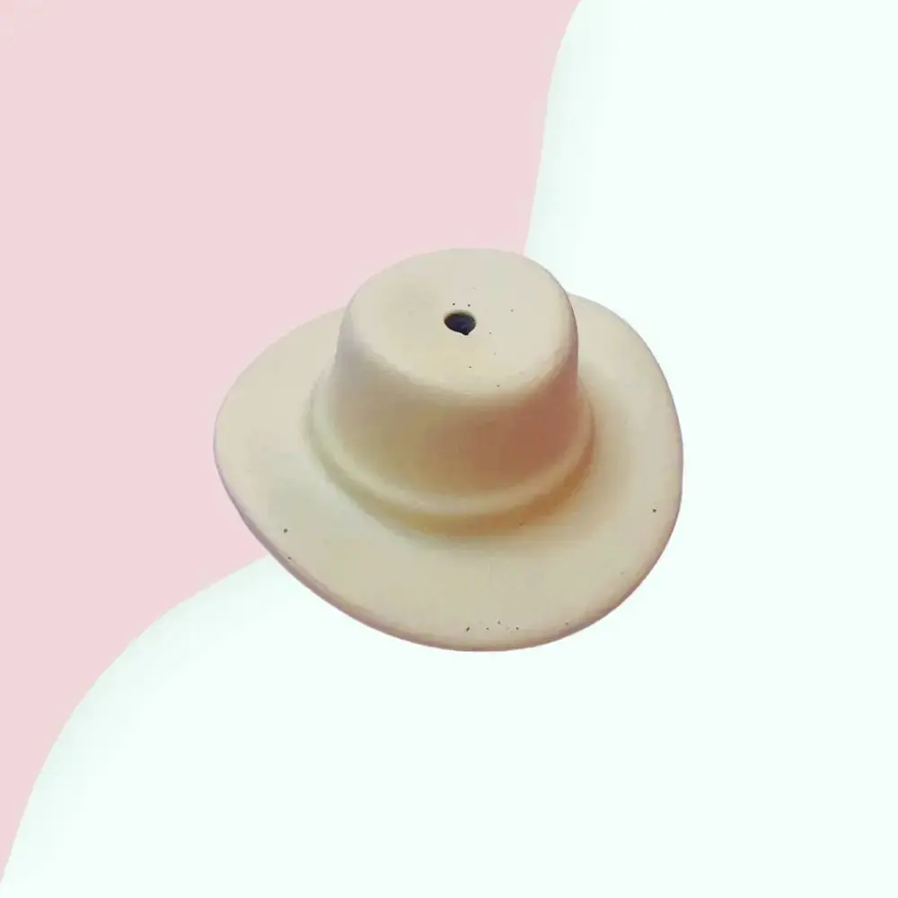 Colorful Concrete Cowboy Hat Incense Holder: Off White / Matte